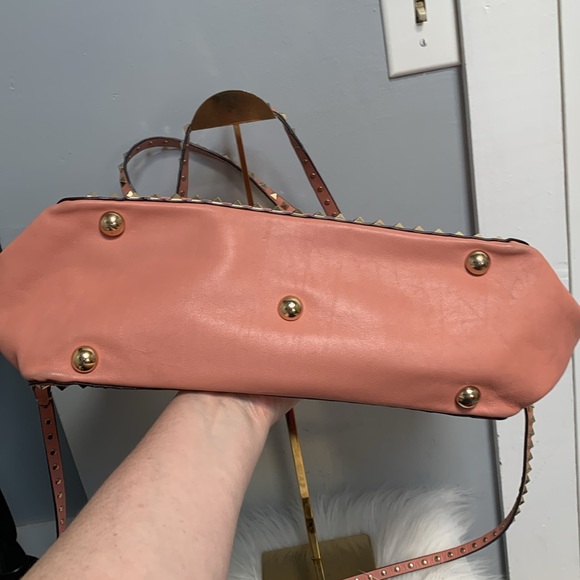 ❌SOLD❌Authentic Valentino Garavani pink leather Rockstud leather purse - Picture 14 of 17
